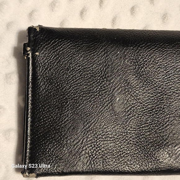 Cache Clutch - Picture 8 of 12